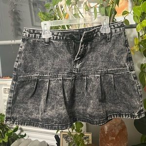 black denim mini skirt 🗝️